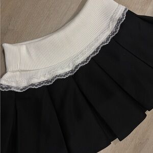 SOLD: Black & White Fold Over Mini Skirt